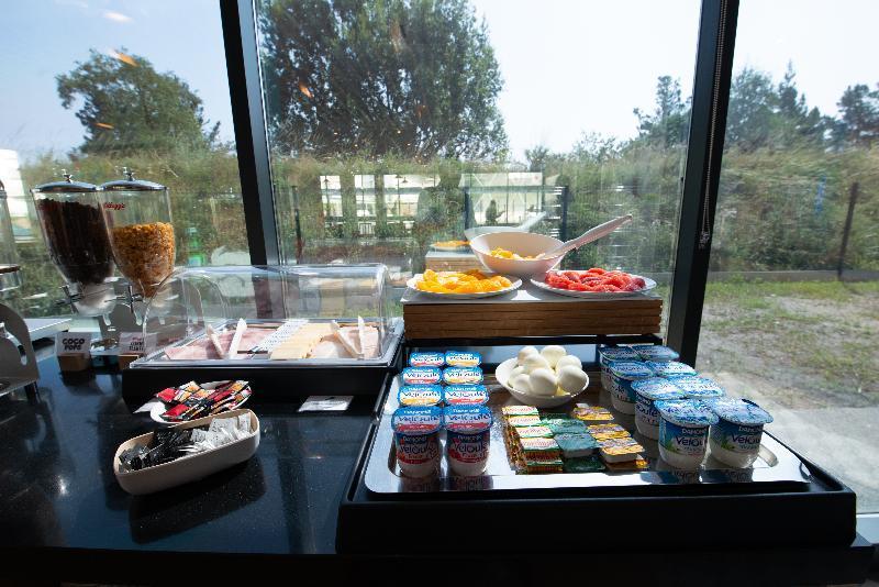 Holiday Inn Express - Bordeaux - Lormont By Ihg Buitenkant foto