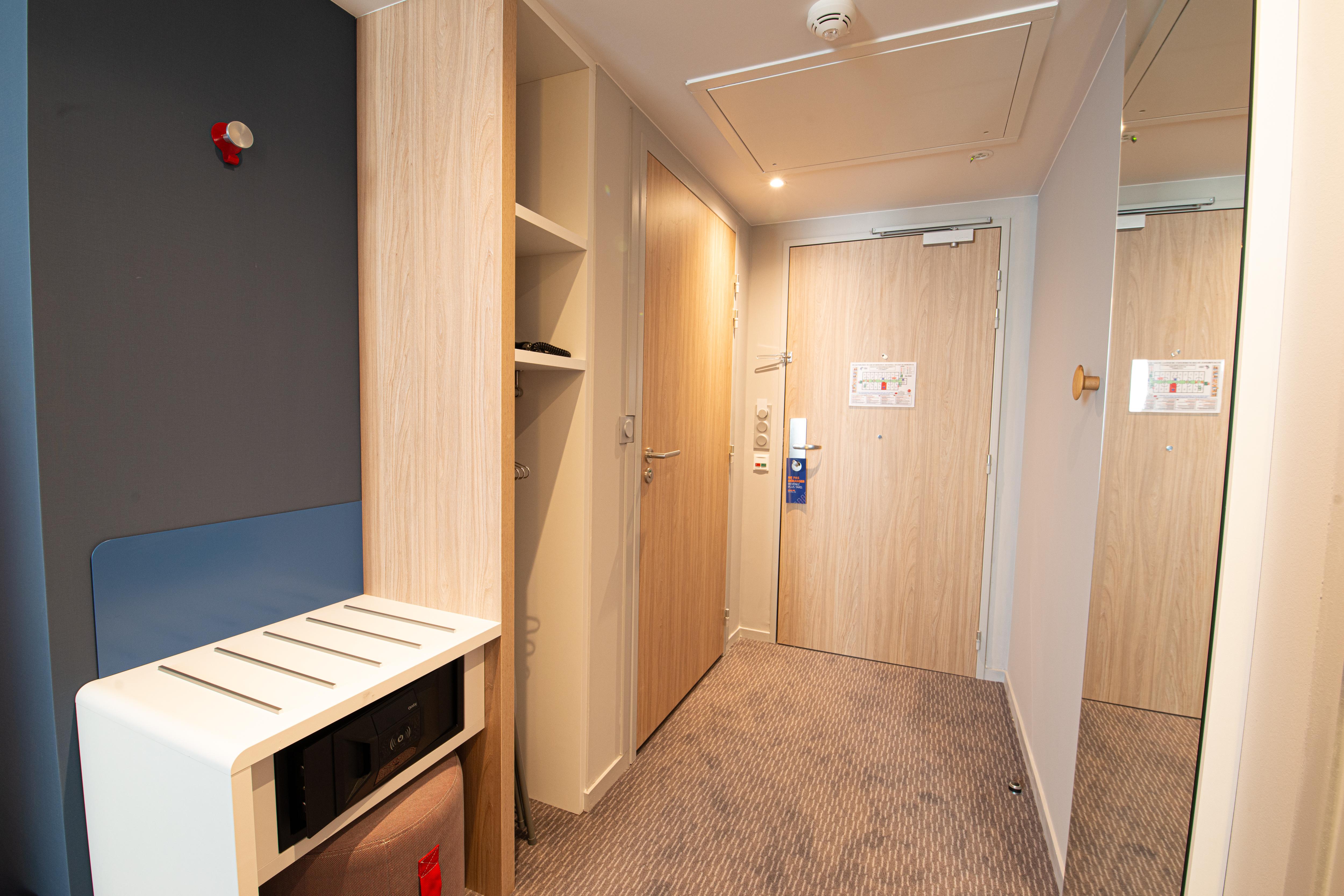 Holiday Inn Express - Bordeaux - Lormont By Ihg Buitenkant foto