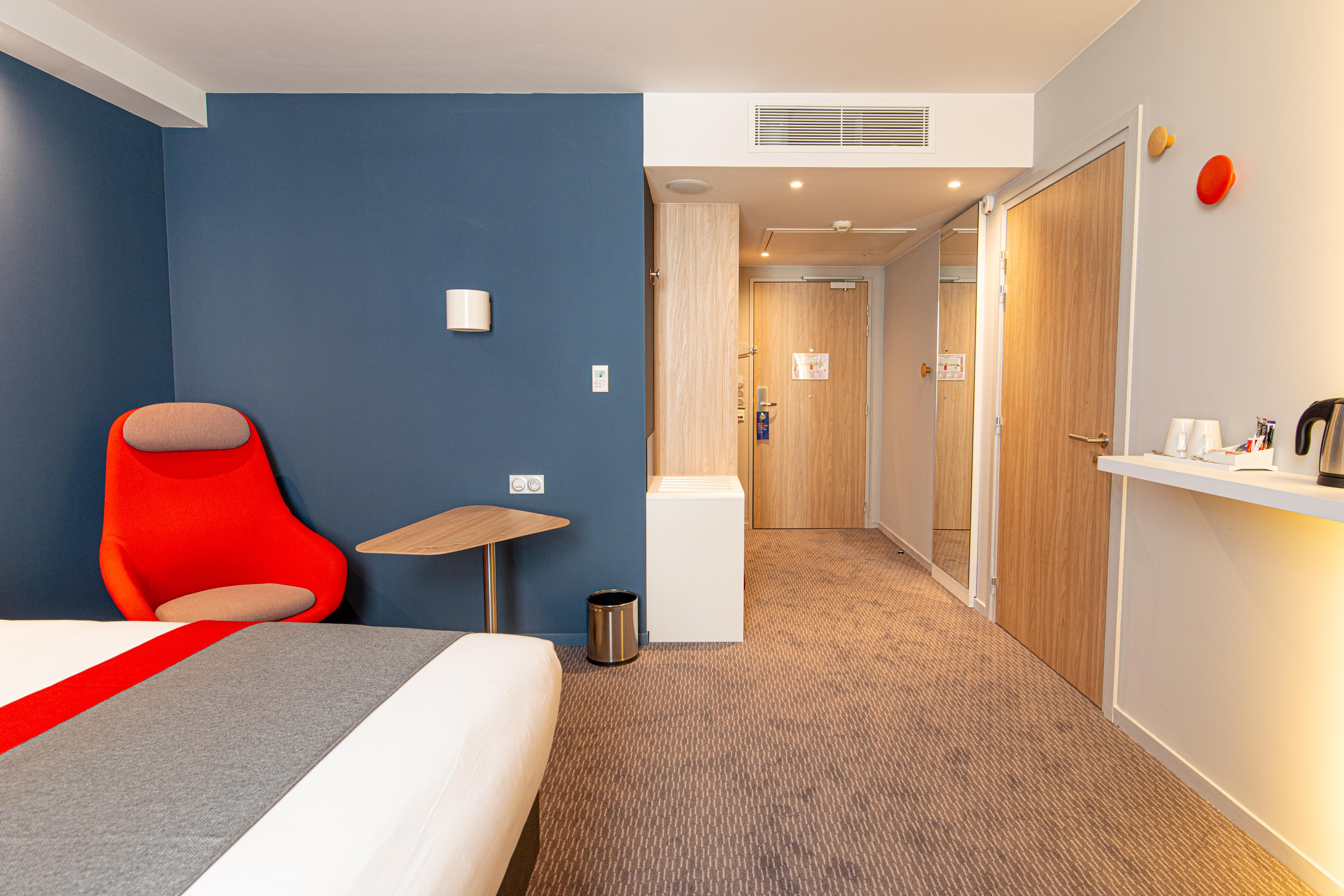 Holiday Inn Express - Bordeaux - Lormont By Ihg Buitenkant foto