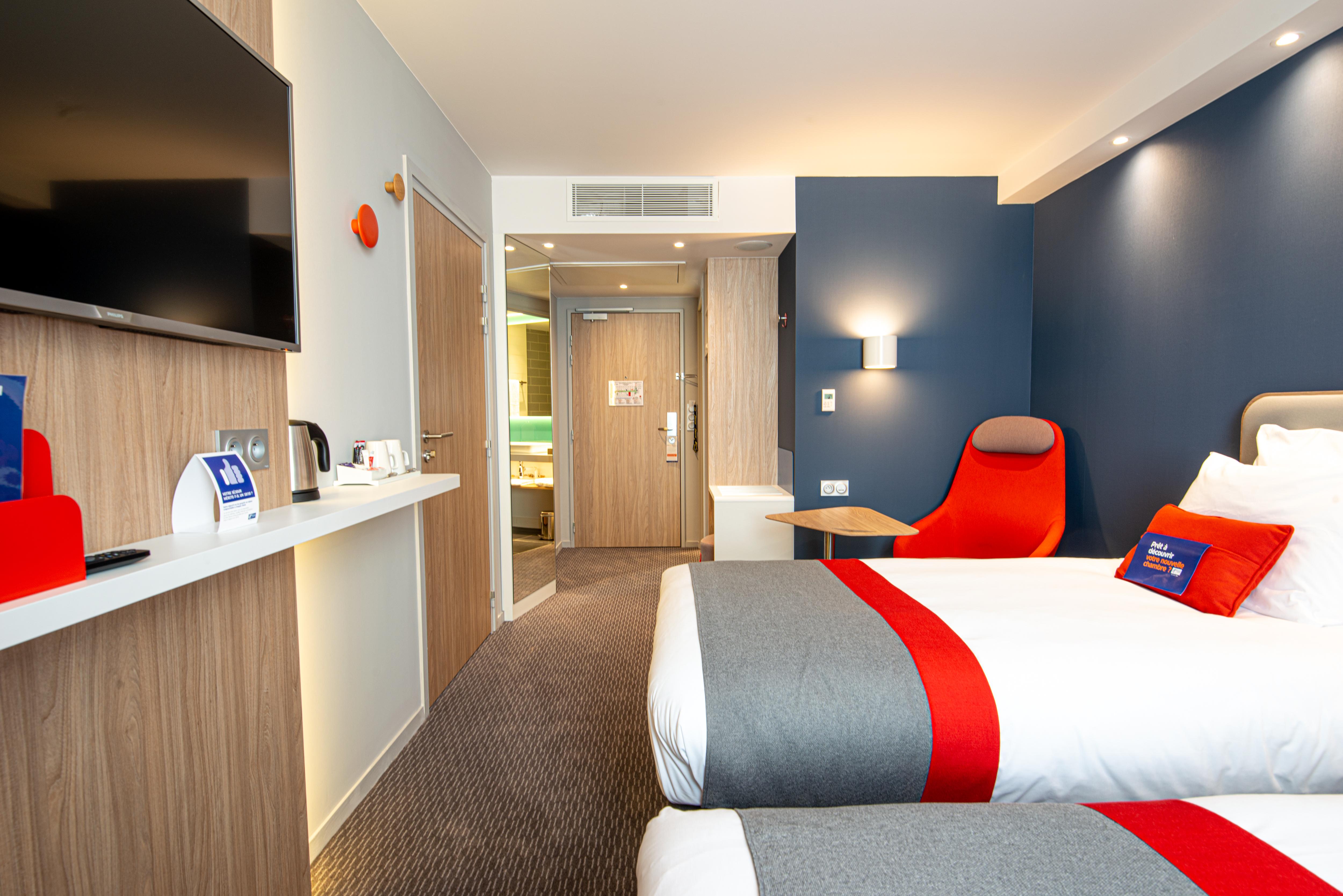 Holiday Inn Express - Bordeaux - Lormont By Ihg Buitenkant foto