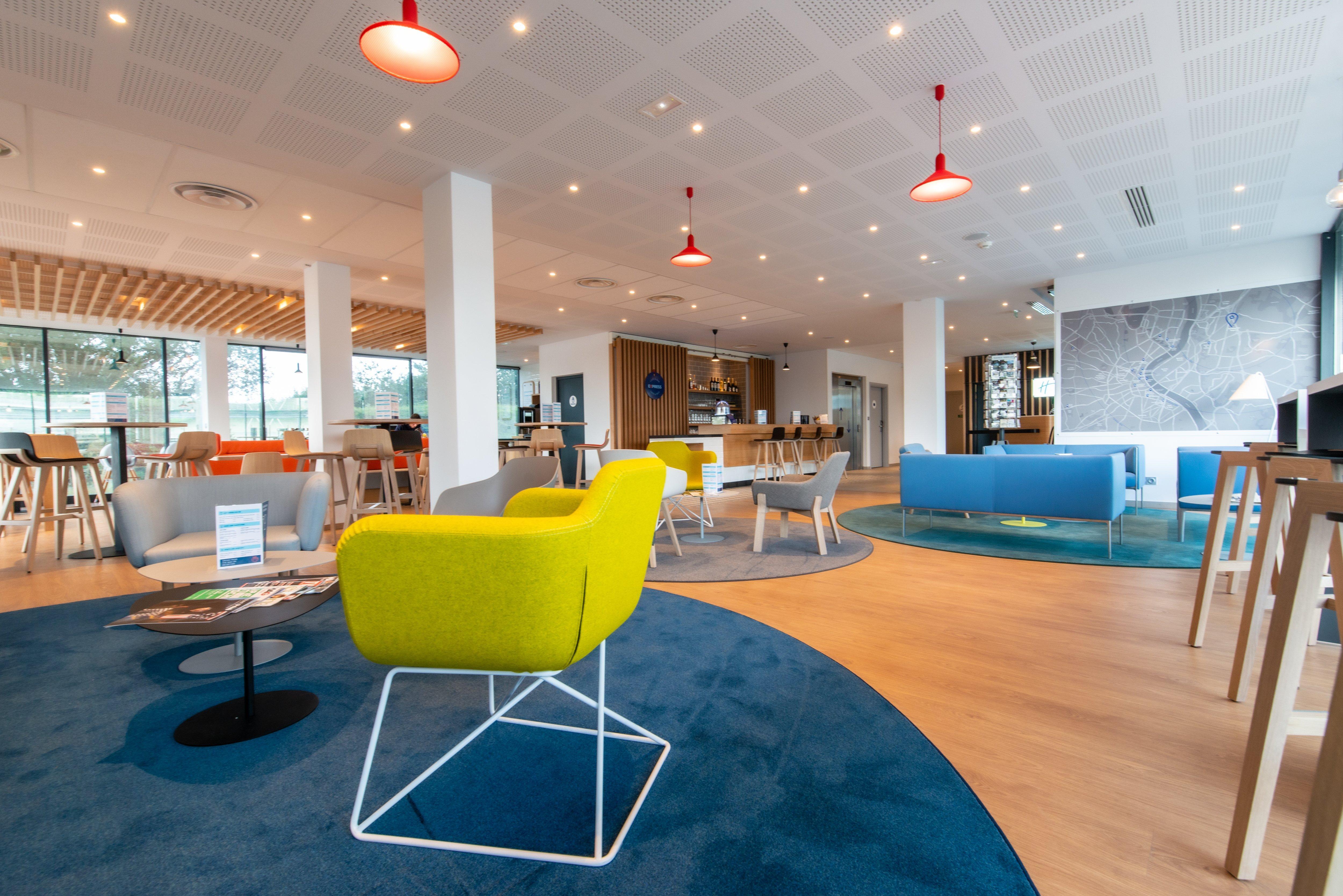 Holiday Inn Express - Bordeaux - Lormont By Ihg Buitenkant foto
