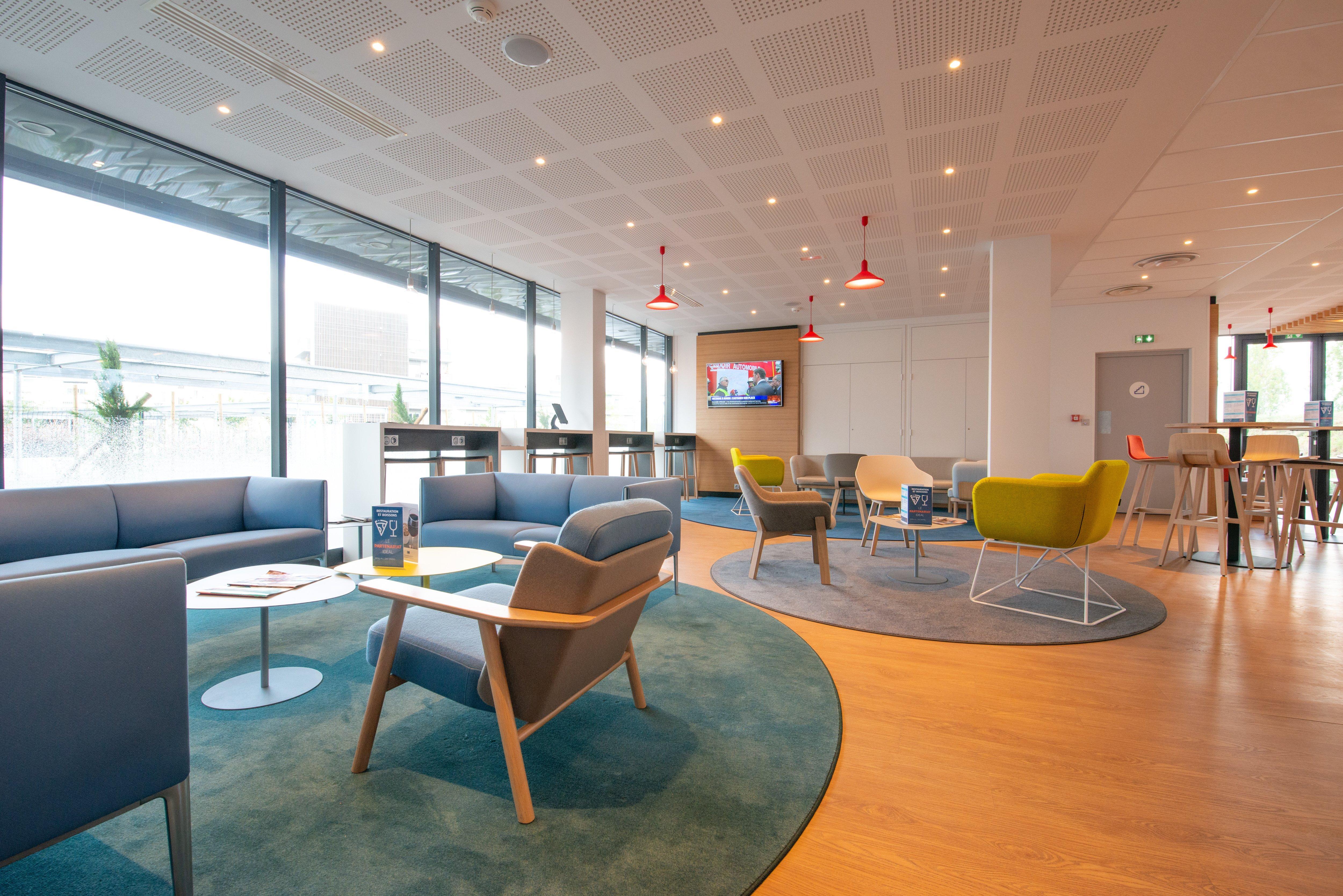 Holiday Inn Express - Bordeaux - Lormont By Ihg Buitenkant foto